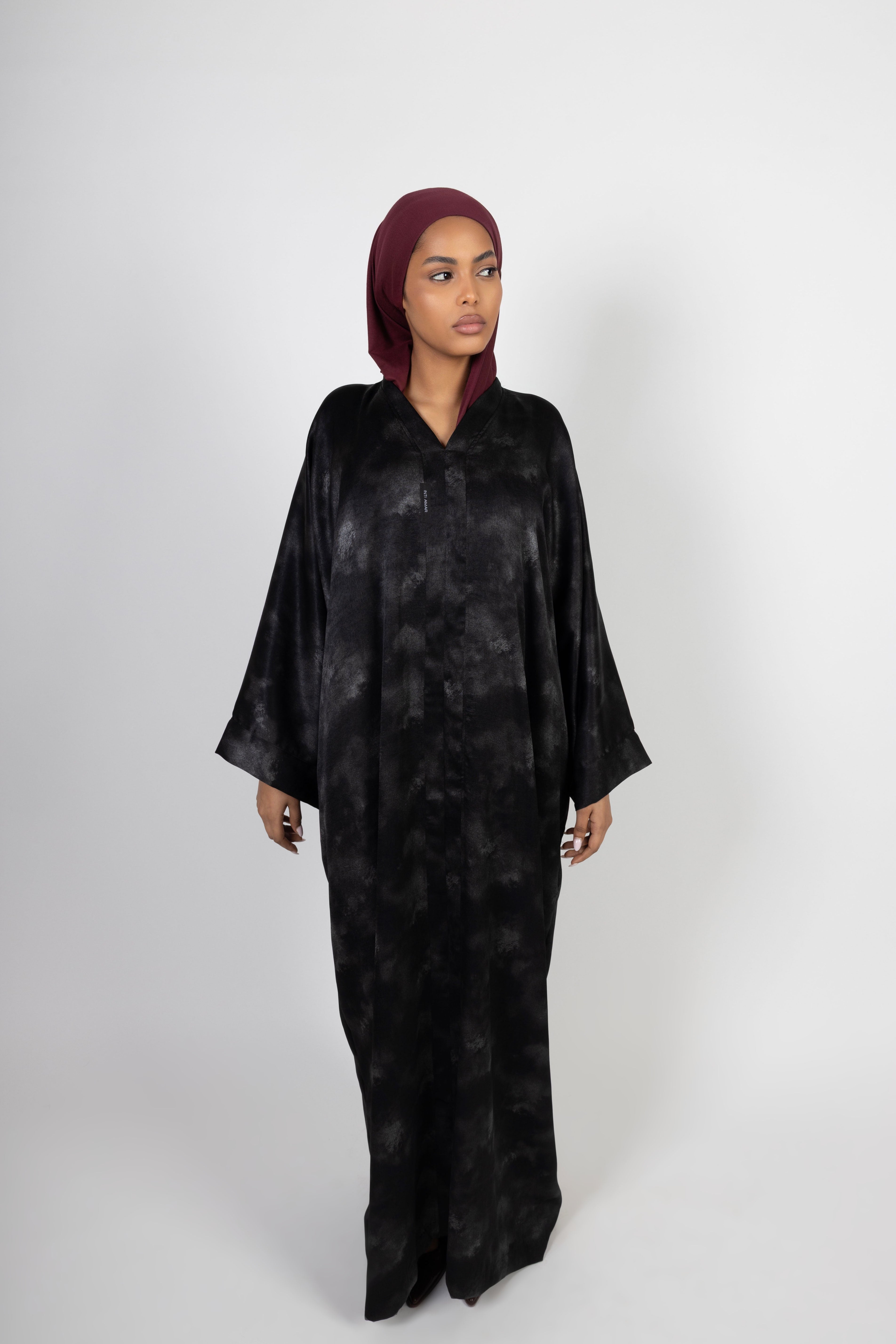 Abaya - Midnight Bloom