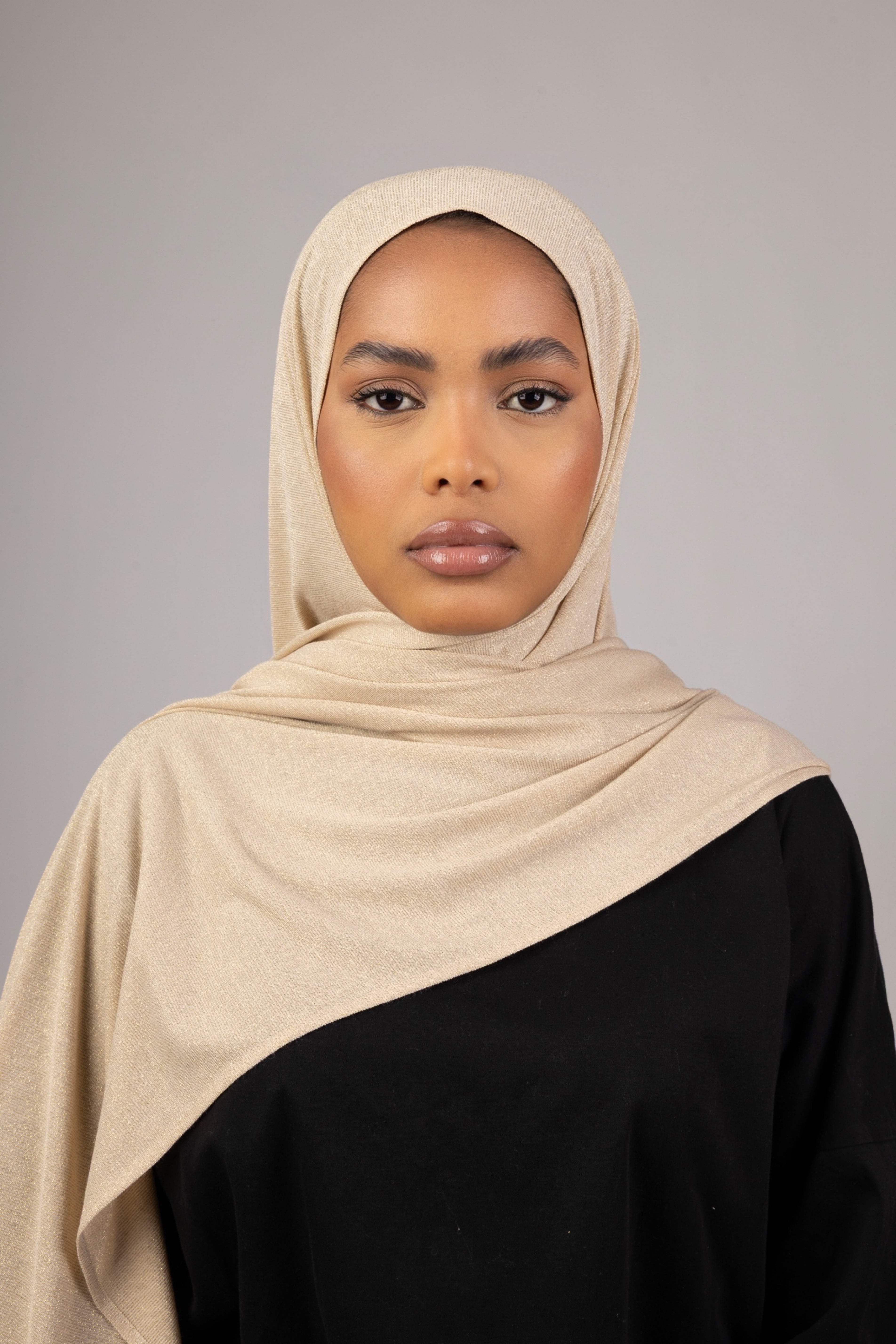 Luma Hijab Glow - Sand