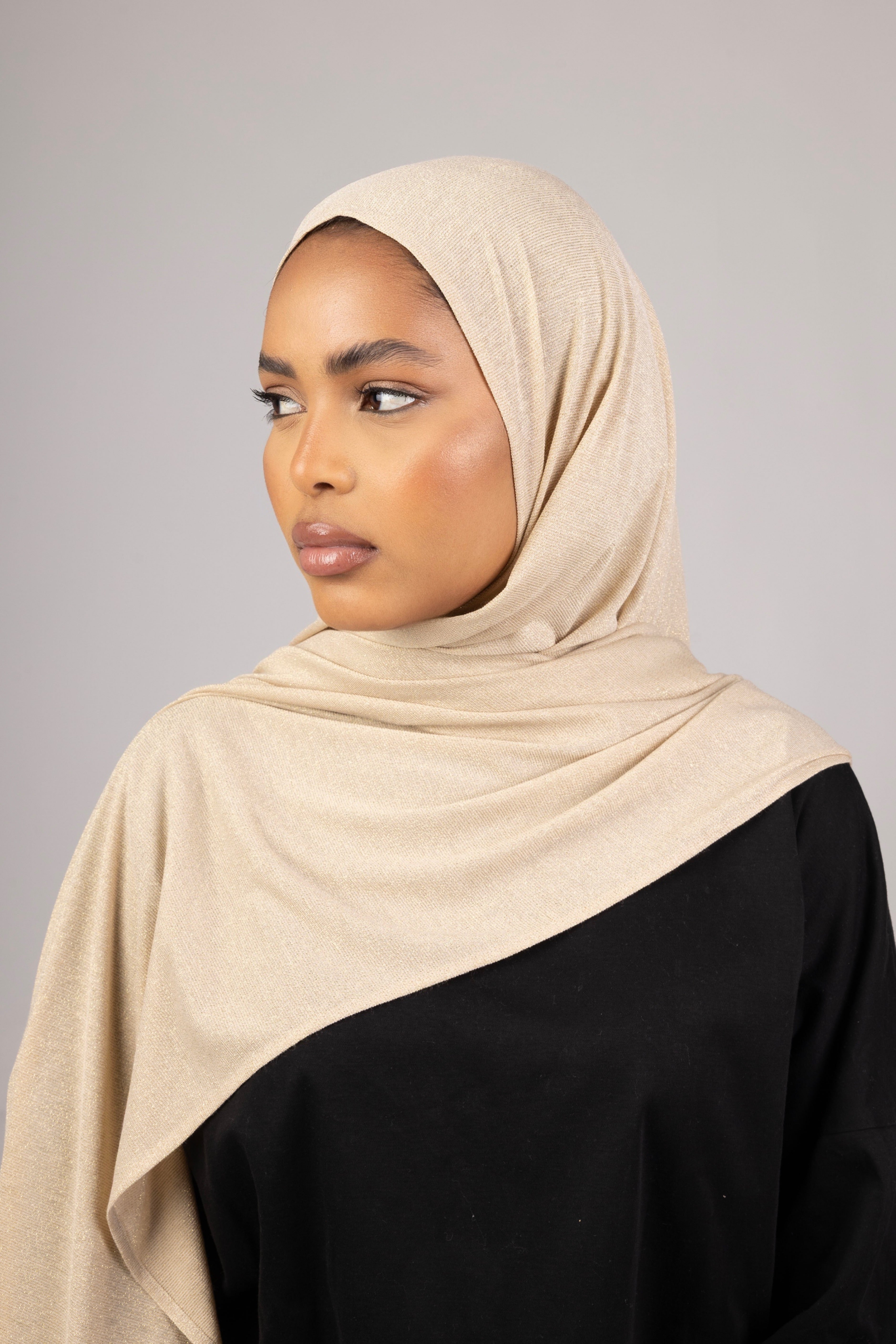 Luma Hijab Glow - Sand