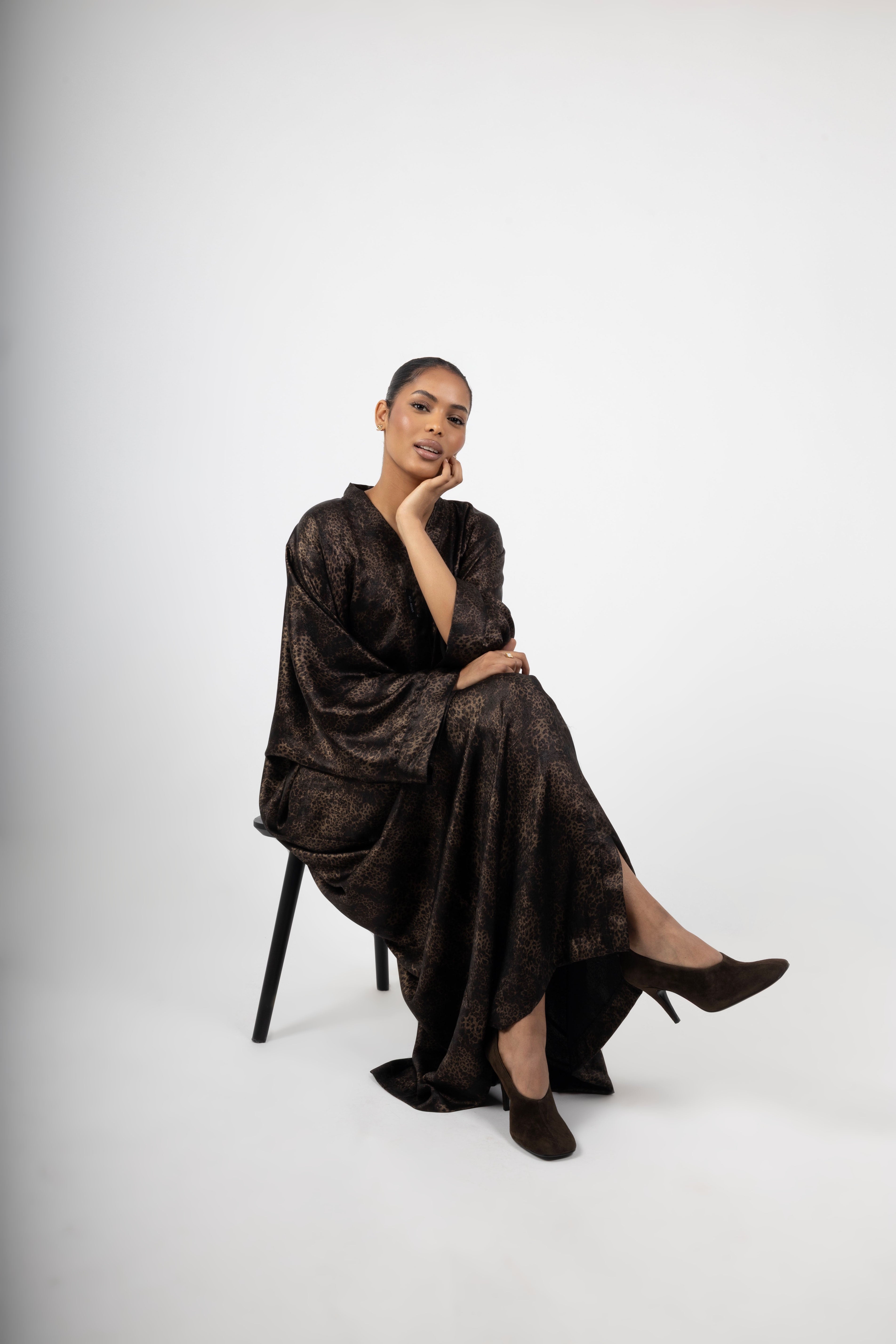 Abaya - Sable Glow