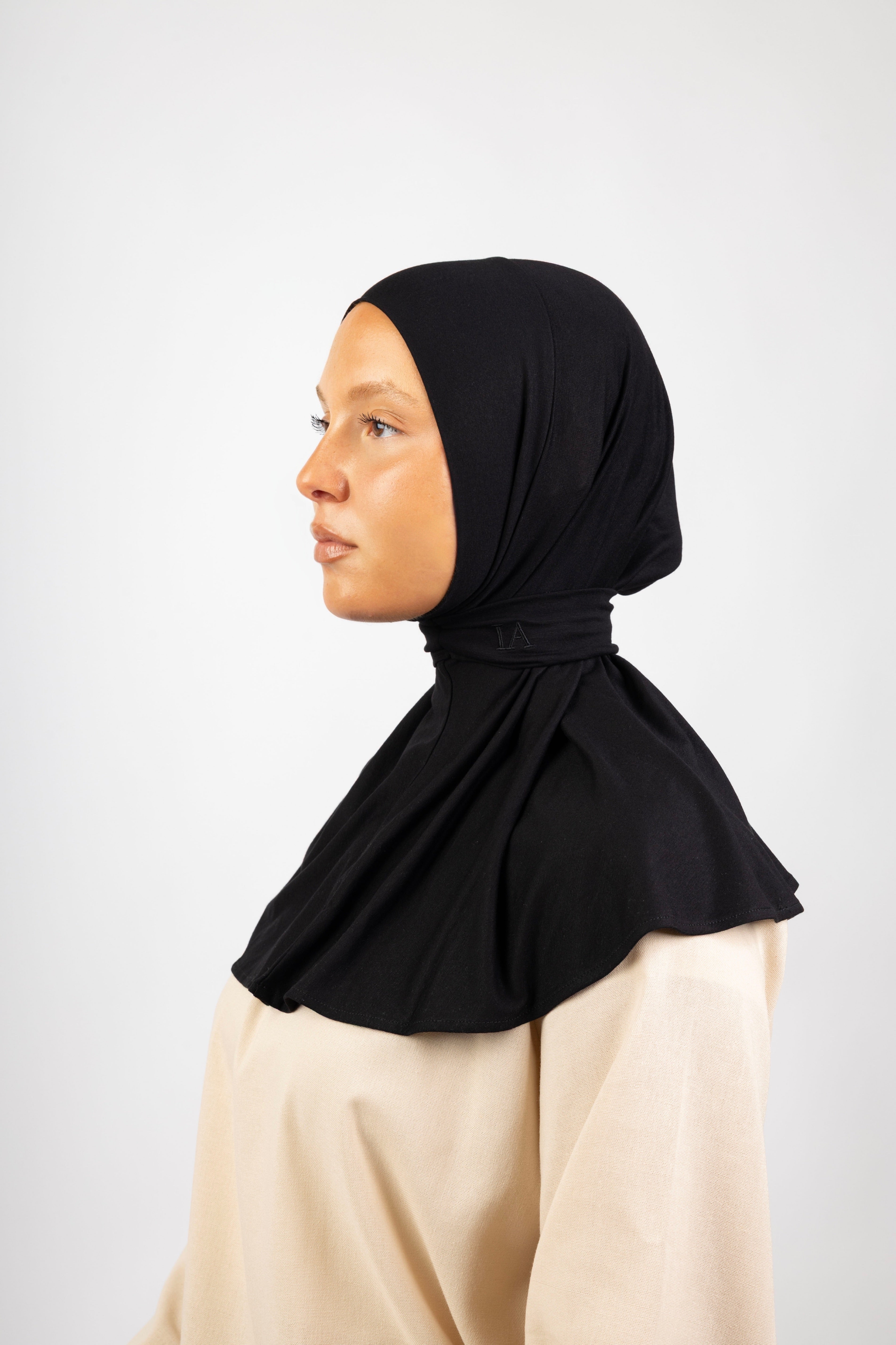 Luma Feather - Black