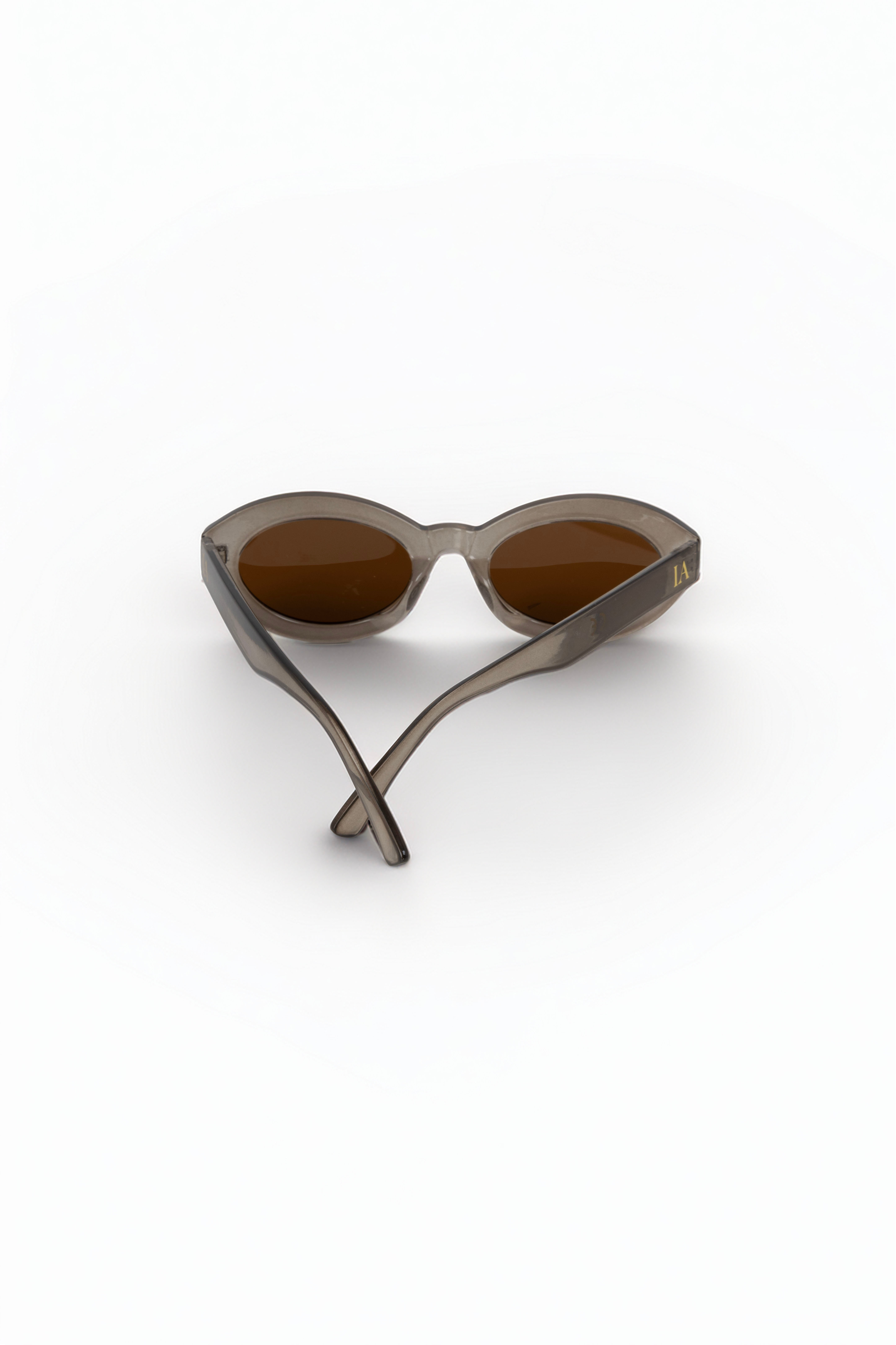 IA 101 PL01 - Oval/Taupe