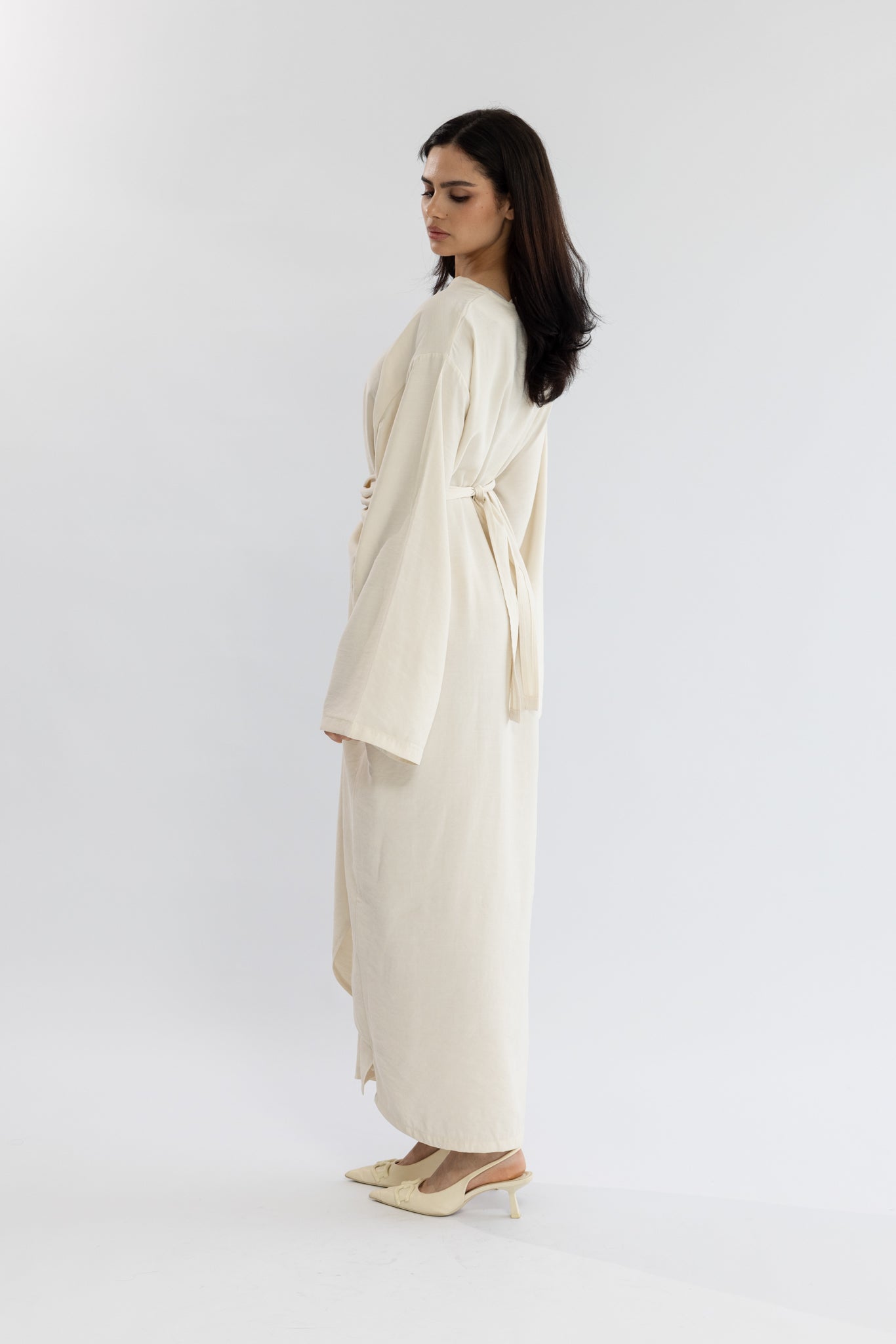 Twist Charm Abaya - Cream