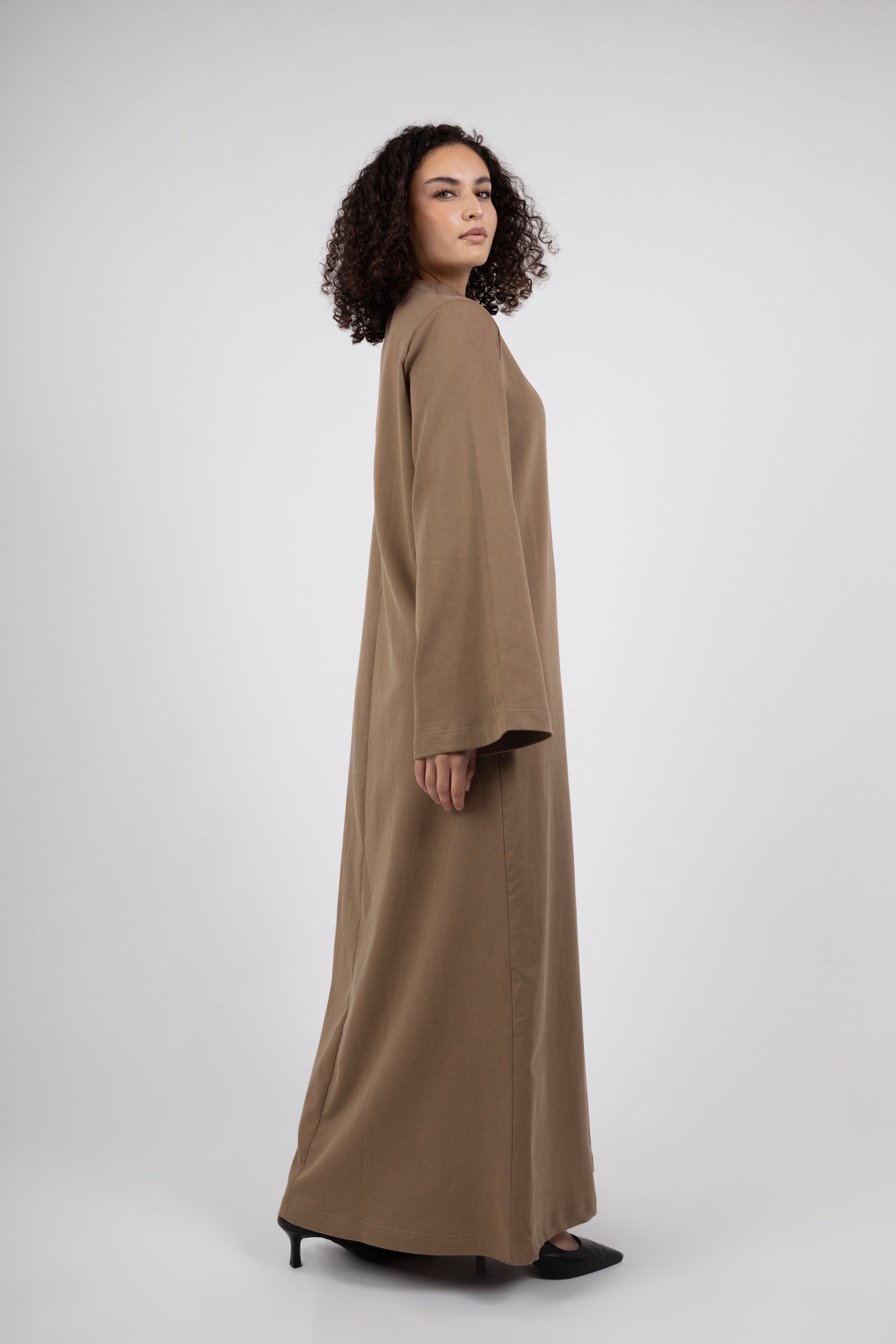 Atelier High Neck Abaya – Hazelnut