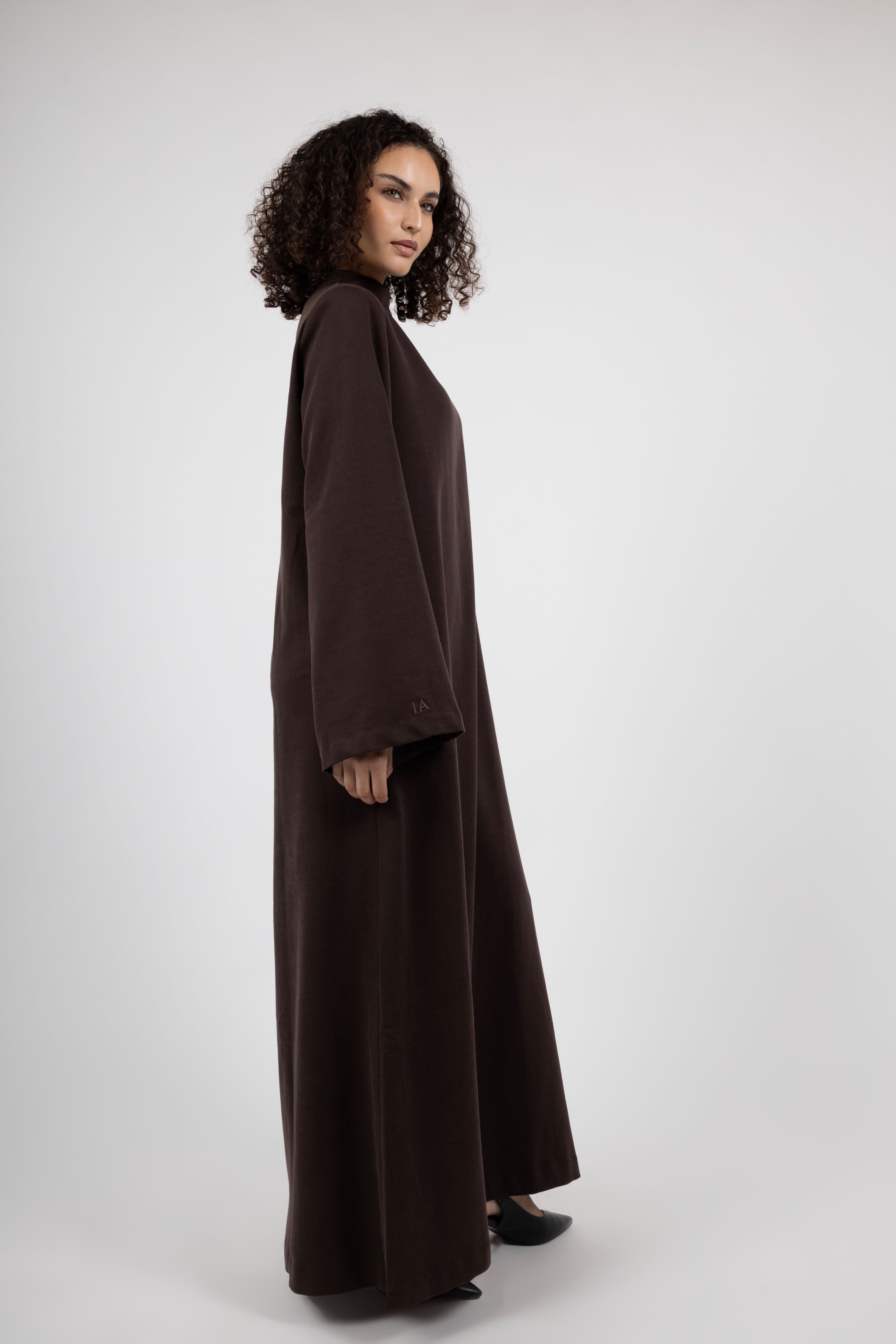 Atelier High Neck Abaya – Walnut