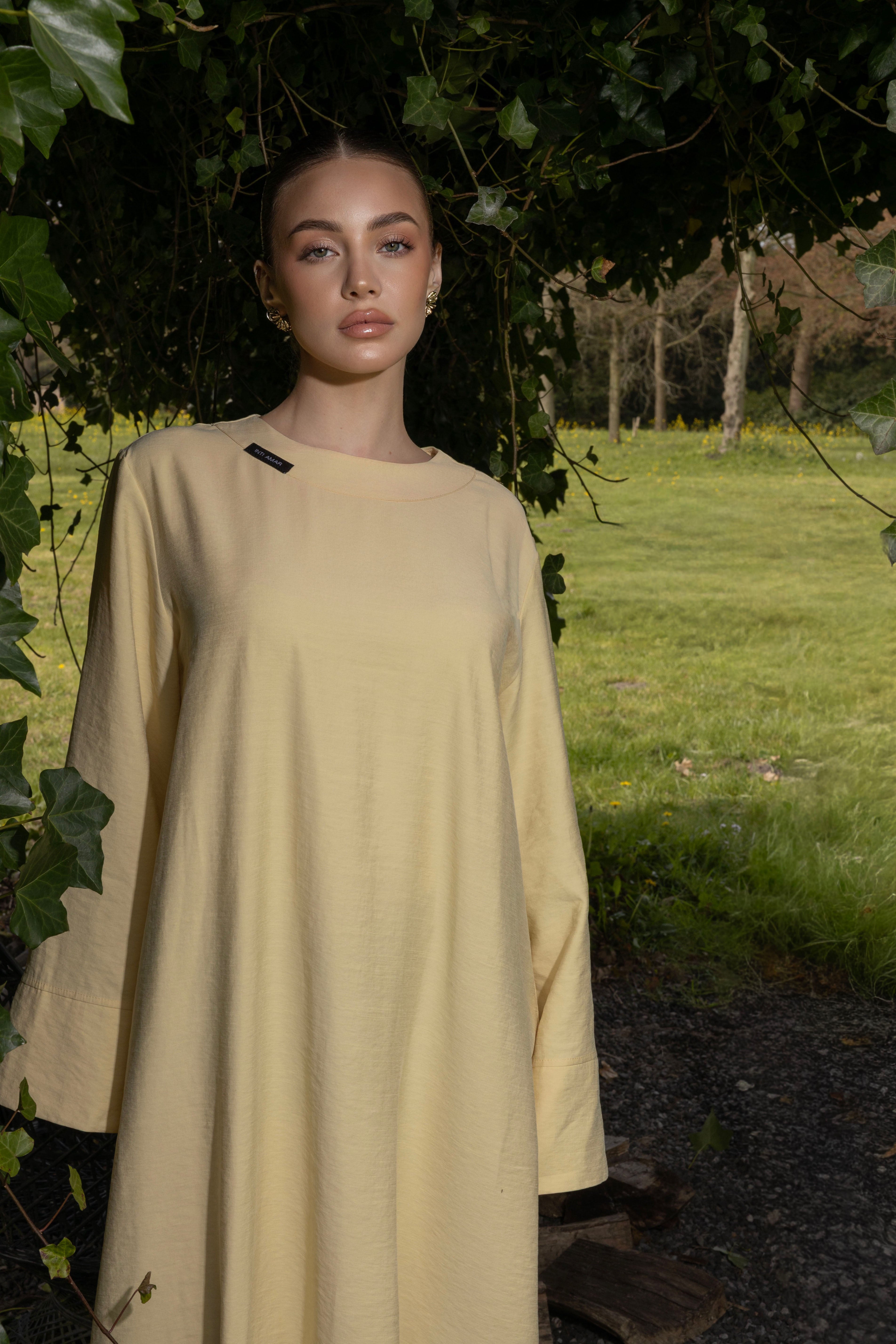 Abaya Signature - Butter Yellow