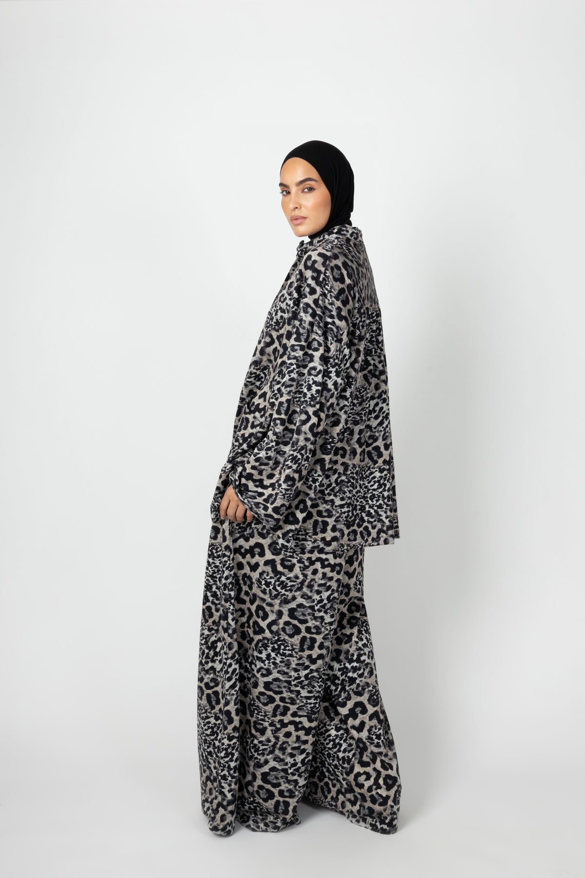 Wide Twinset - Monochrome Animal