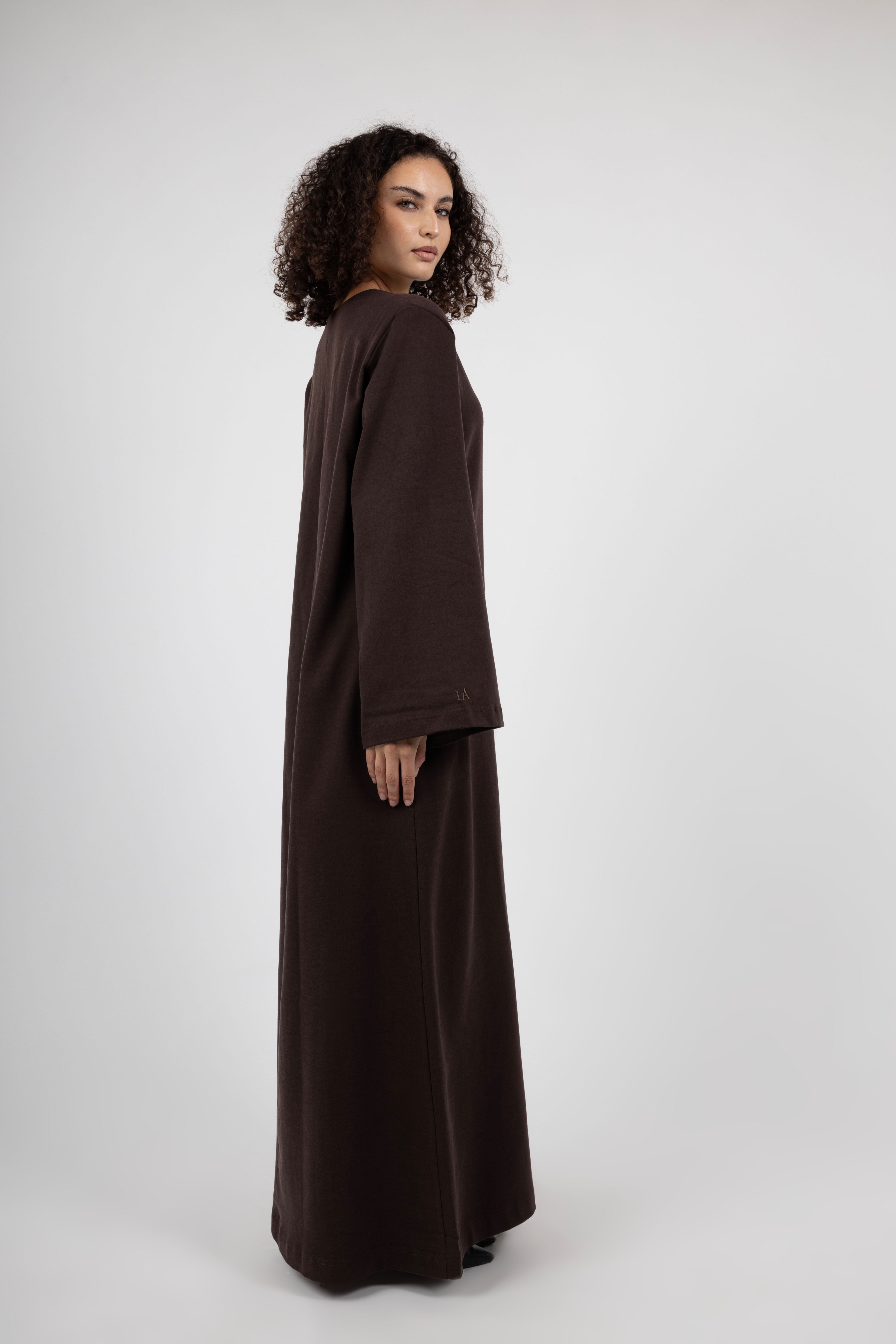 Atelier V-Neck Abaya – Walnut